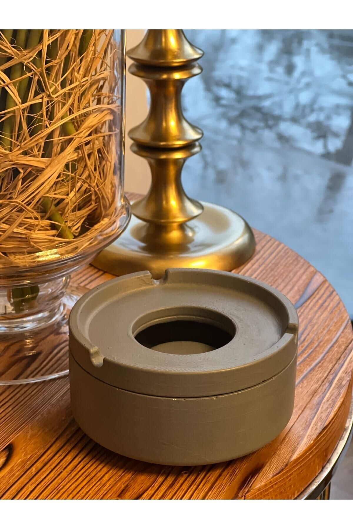 Kül Tablası Modern Ve Sade Tasarımı Ile Kokusuz Kapalı , Kapaklı Küllük